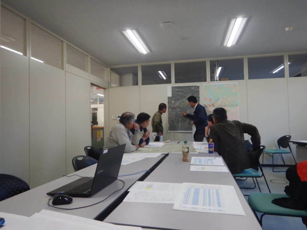 松山市選定の様子